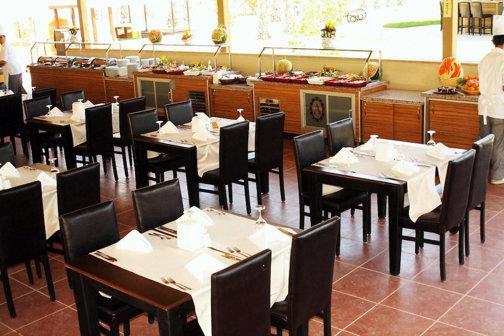 The One Club Hotel Sarigerme Extérieur photo